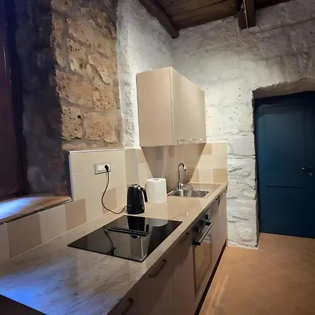 Dimora Commenda Apartment